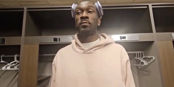 云开体育-马威谈杰伦-格林伤退：希望不严重，他已经竭尽所能回到赛场