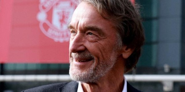 云开体育官网-英超批准拉爵收购曼联股权交易，官宣只差足总签字