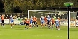 开云体育-这球吹一辈子英格兰低级别球队门将，决赛上演凌空剪刀脚绝平