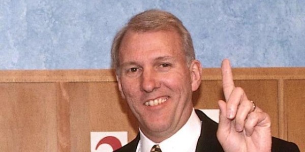 开云体育-【体坛篮球秀】波波维奇登顶，聊聊教练到底有什么用