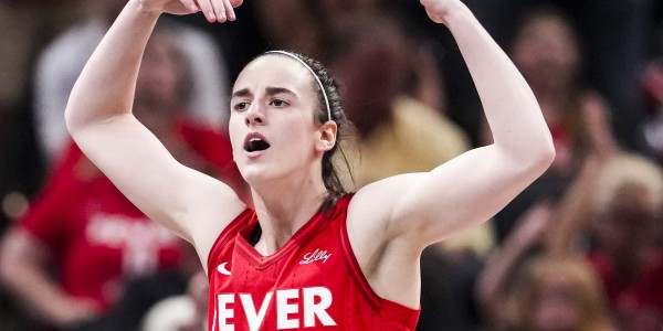 克拉克去年拒绝Big3联赛1500万美元报价 WNBA年薪仅7.8万